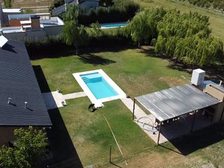 Foto 14 de Hermosa casa de 4 dormitorios con pileta en Rama Caida