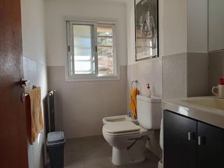 Foto 13 de Quequén Venta de Casa Departamento y Local