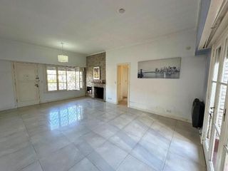 Foto 12 de Casa en venta - 4 Dormitorios 3 Baños - Cochera - 164Mts2 - Mar del Plata