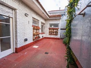 Foto 33 de Casa en venta - 4 Dormitorios 3 Baños - Cochera - 164Mts2 - Mar del Plata