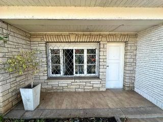 Foto 4 de Casa en venta - 4 Dormitorios 3 Baños - Cochera - 164Mts2 - Mar del Plata