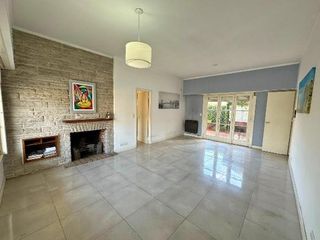 Foto 7 de Casa en venta - 4 Dormitorios 3 Baños - Cochera - 164Mts2 - Mar del Plata