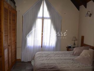 Foto 24 de VENTA CASA VILLA LA ANGOSTURA- 4 amb/parque, quincho - Centro-