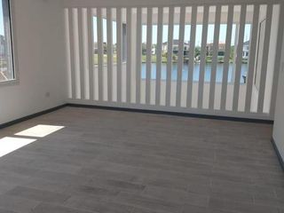 Foto 14 de Casa al Agua en Vistas, Puertos venta