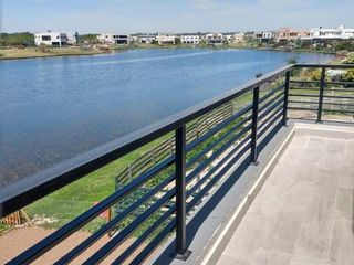 Foto 1 de Casa al Agua en Vistas, Puertos venta