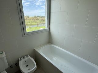 Foto 17 de Casa con terreno de 1035m2 con Pileta a Estrenar en El Cantón Puerto
