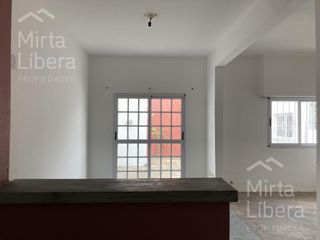 Foto 3 de Terreno  con dos locales y casa interna