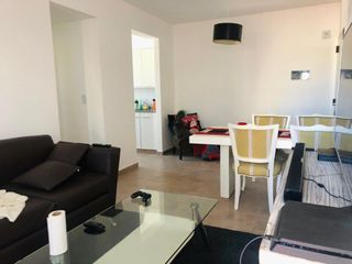 Foto 2 de Departamento en venta 2 ambientes con cochera y aire acondicionado