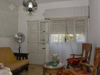 Foto 2 de OPORTUNIDAD - PH independiente al frente - VENTA DIRECTA!!