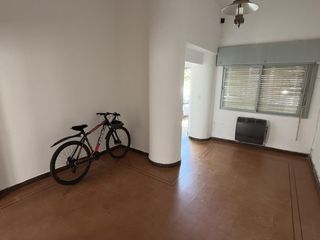 Foto 21 de Casa 3 dormitorios con balcón y garage en b° Juniors (APPTO BANCOR)