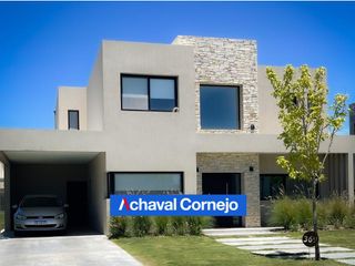Foto 2 de VENTA (con renta) Casa Acacias, Puertos (3 dormitorios, escritorio, pileta)