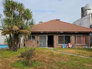 Foto 1 de Pacheco - Zeballos al 1000 -  Casa lote propio para uso comercial y vivienda