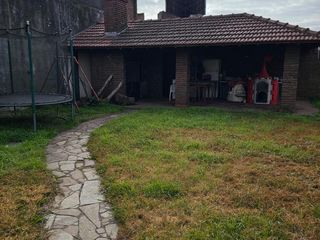 Foto 12 de Pacheco - Zeballos al 1000 -  Casa lote propio para uso comercial y vivienda