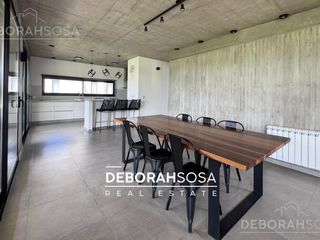 Foto 21 de Casa en Venta 4 dormitorios Al Golf con Pileta- Barrio El Canton Escobar