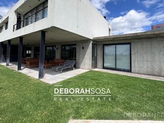 Foto 42 de Casa en Venta 4 dormitorios Al Golf con Pileta- Barrio El Canton Escobar