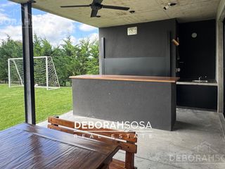 Foto 40 de Casa en Venta 4 dormitorios Al Golf con Pileta- Barrio El Canton Escobar