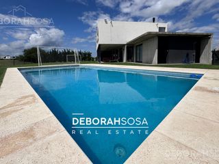 Foto 43 de Casa en Venta 4 dormitorios Al Golf con Pileta- Barrio El Canton Escobar