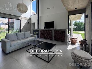 Foto 11 de Casa en Venta 4 dormitorios Al Golf con Pileta- Barrio El Canton Escobar
