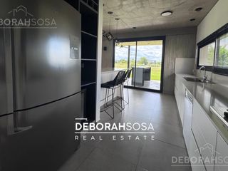 Foto 16 de Casa en Venta 4 dormitorios Al Golf con Pileta- Barrio El Canton Escobar