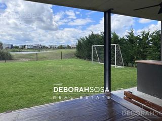 Foto 45 de Casa en Venta 4 dormitorios Al Golf con Pileta- Barrio El Canton Escobar