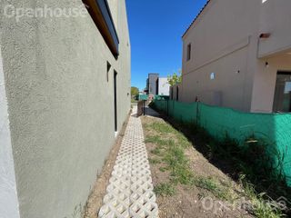 Foto 5 de Casa - San Pablo EXCELENTE CASA DE 6 AMBIENTES!!!!!!!!!!!!