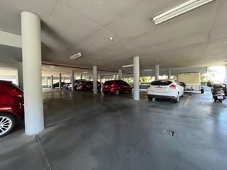 Foto 8 de Oficina de 130 m2 sobre Panamericana en Mart.-Fleming/Panam.