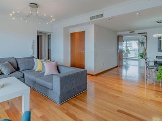 Foto 4 de Departamento en venta - 4 Dormitorios 4 Baños - 182Mts2 - Lomas de Zamora