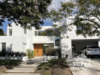 Foto 1 de Casa en venta  El Golf Nordelta