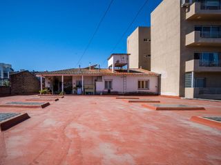 Foto 17 de Son 3 Locales comerciales, con vivienda en la planta alta, todos se encuentran con renta! Ubicados en pleno polo gastronómico de Don Torcuato!