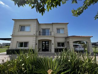 Foto 1 de Casa Venta - El Canton - Islas