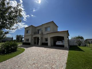 Foto 2 de Casa Venta - El Canton - Islas