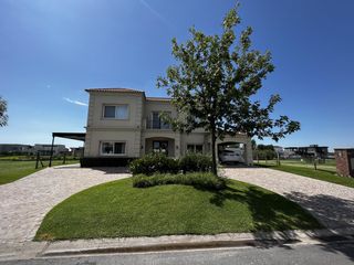 Foto 3 de Casa Venta - El Canton - Islas