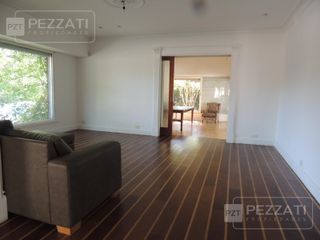 Foto 11 de Chalet en venta. Zona Los Troncos. Jardin. 3 dormitorios, playroom, garage
