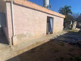 Foto 5 de VENTA DE CASA MAS DEPARTAMENTO  A TERMINAR EN BARRIO ITUZAINGO  REF: 1700