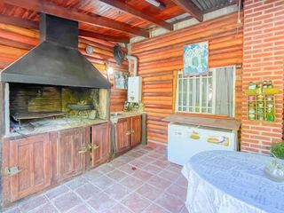 Foto 5 de Casa en venta - 3 Dormitorios 2 Baños - Local - 4662Mts2 - Ensenada