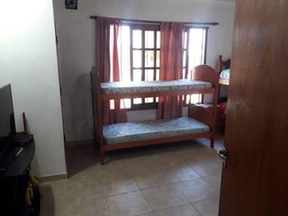 Foto 22 de Casa en venta - 3 dormitorios 2 baños - 300mts2 - Manuel B. Gonnet