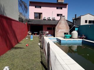 Foto 29 de Casa en venta - 3 dormitorios 2 baños - 300mts2 - Manuel B. Gonnet