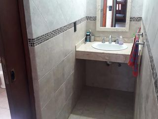 Foto 20 de Casa en venta - 3 dormitorios 2 baños - 300mts2 - Manuel B. Gonnet