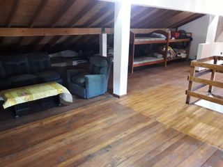 Foto 36 de Casa en venta - 3 dormitorios 2 baños - 300mts2 - Manuel B. Gonnet