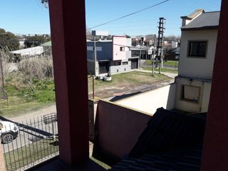 Foto 25 de Casa en venta - 3 dormitorios 2 baños - 300mts2 - Manuel B. Gonnet