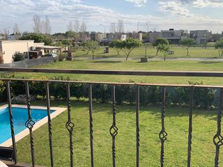 Foto 2 de Casa ALQUILER TEMPORARIO de 4 dormitorios en Barrio San Alfonso Pilar del Este MARZO