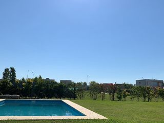 Foto 16 de Casa ALQUILER TEMPORARIO de 4 dormitorios en Barrio San Alfonso Pilar del Este MARZO