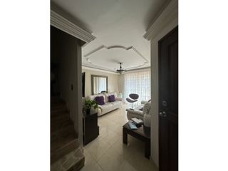 Foto 2 de Casa en conjunto cerrado para la venta en la avenida sur Pereira!!!