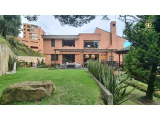 Foto 2 de SE VENDE CASA EN BOSQUES DEL MARQUES
