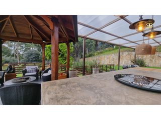 Foto 21 de SE VENDE CASA EN BOSQUES DEL MARQUES
