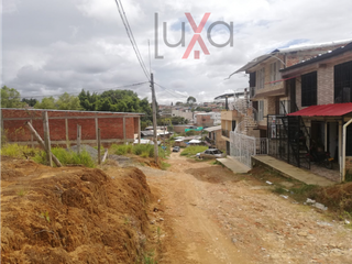 Foto 2 de LUXA VENDE LOTE EN URBANIZACIÓN LOS OLIVARES