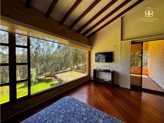 Foto 15 de SE VENDE MAGNFICA CASA EN BOSQUES DE RENANIA EN BRICEÑO