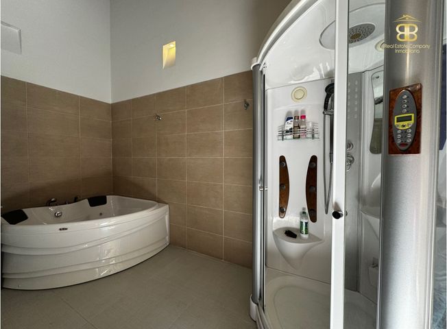 place photo 39