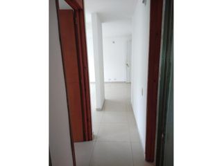 Foto 11 de VENTA  APARTAMENTO REMODELADO PISO 4