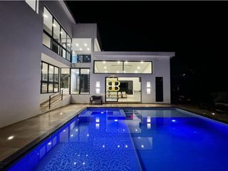 Foto 2 de SE VENDE CASA EN RICAURTE CUNDINAMARCA
